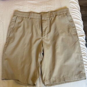 Walter Hagen Men's Golf Shorts